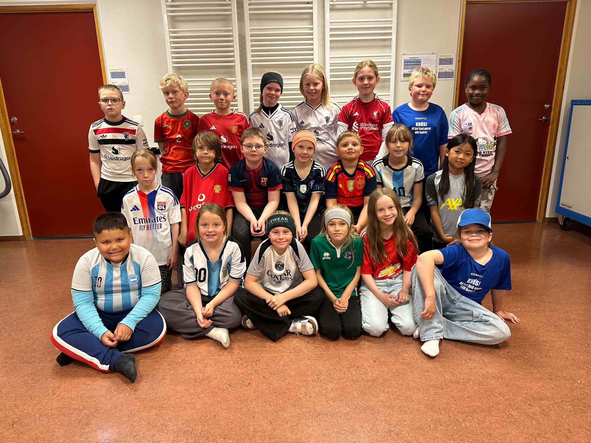 /cdn/media/dalvikurskoli/4.bekkur.JPG?v=1788545144