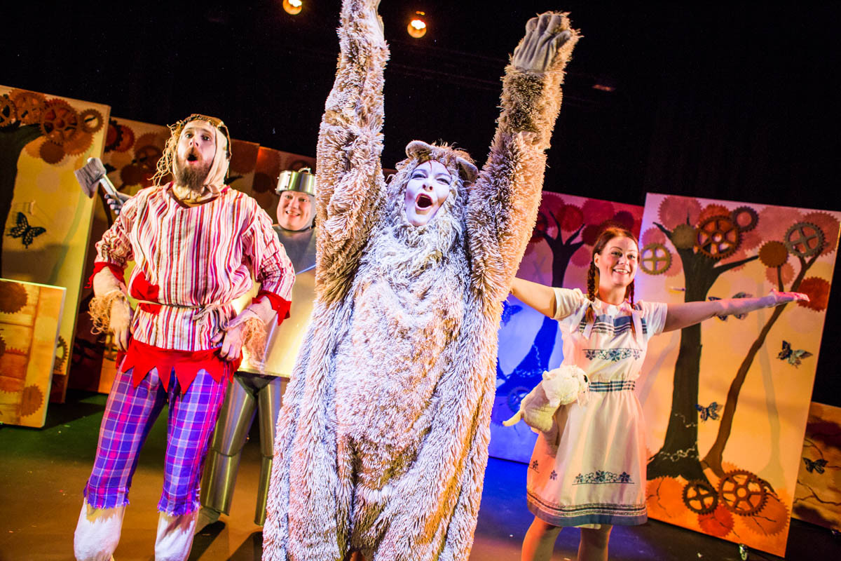 Leikhópurinn Lotta sýnir Galdrakarlinn í Oz á Dalvík!