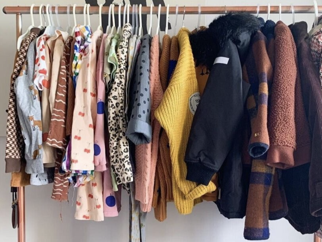 Barnafatamarkaður í Bergi