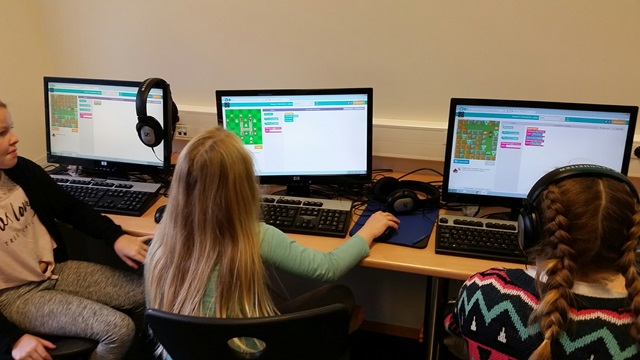 Nemendur að forrita