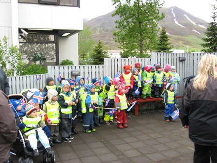 Skrúðganga Krílakots og Fagrahvamms 2008 2