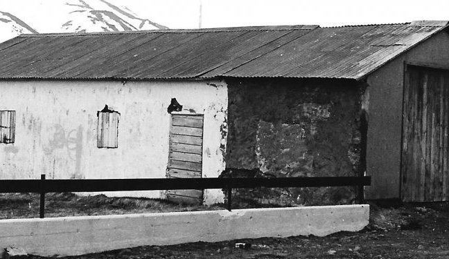 Bílskúrinn í Baldurshaga.