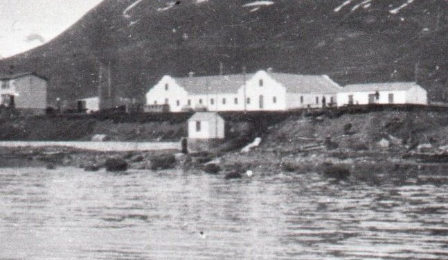 Gamla sláturhúsið séð frá höfninni.