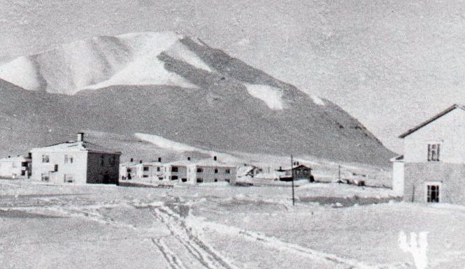 Götumynd tekin frá Dalsmynni (Skíðabraut 17)