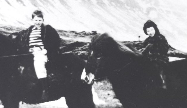 Börn frá Þverá í Skíðadal (?)