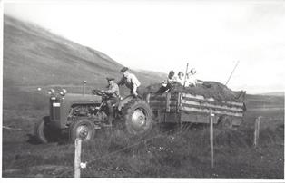 Myndasýning um störfin í sveitinni 12. maí