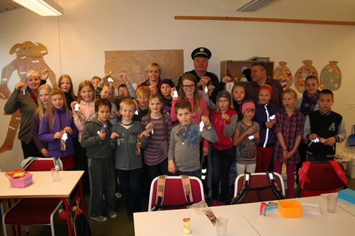 Björgunarsveitin Dalvík í heimsókn í Dalvíkurskóla