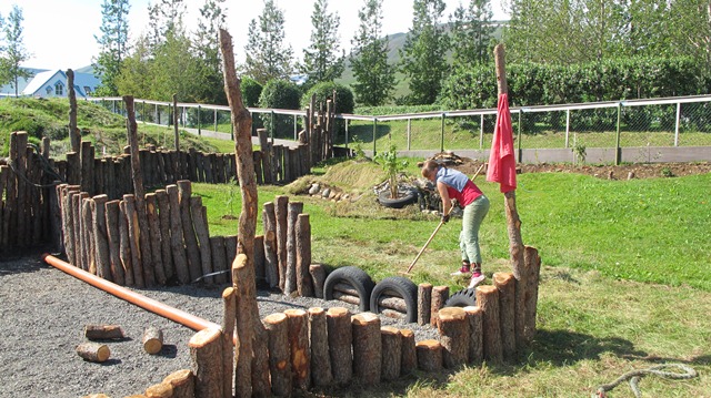 Framkvæmdir á leikskólalóð Krílakots