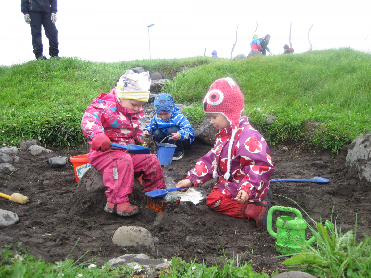 Senn liður að sumarleyfi