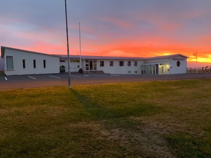 Árskógarskóli leitar að kennurum
