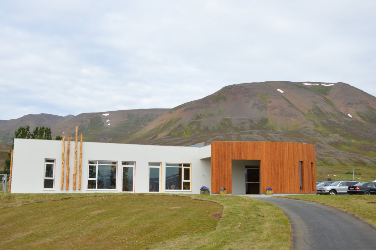 Grænfánanum flaggað á Krílakoti.