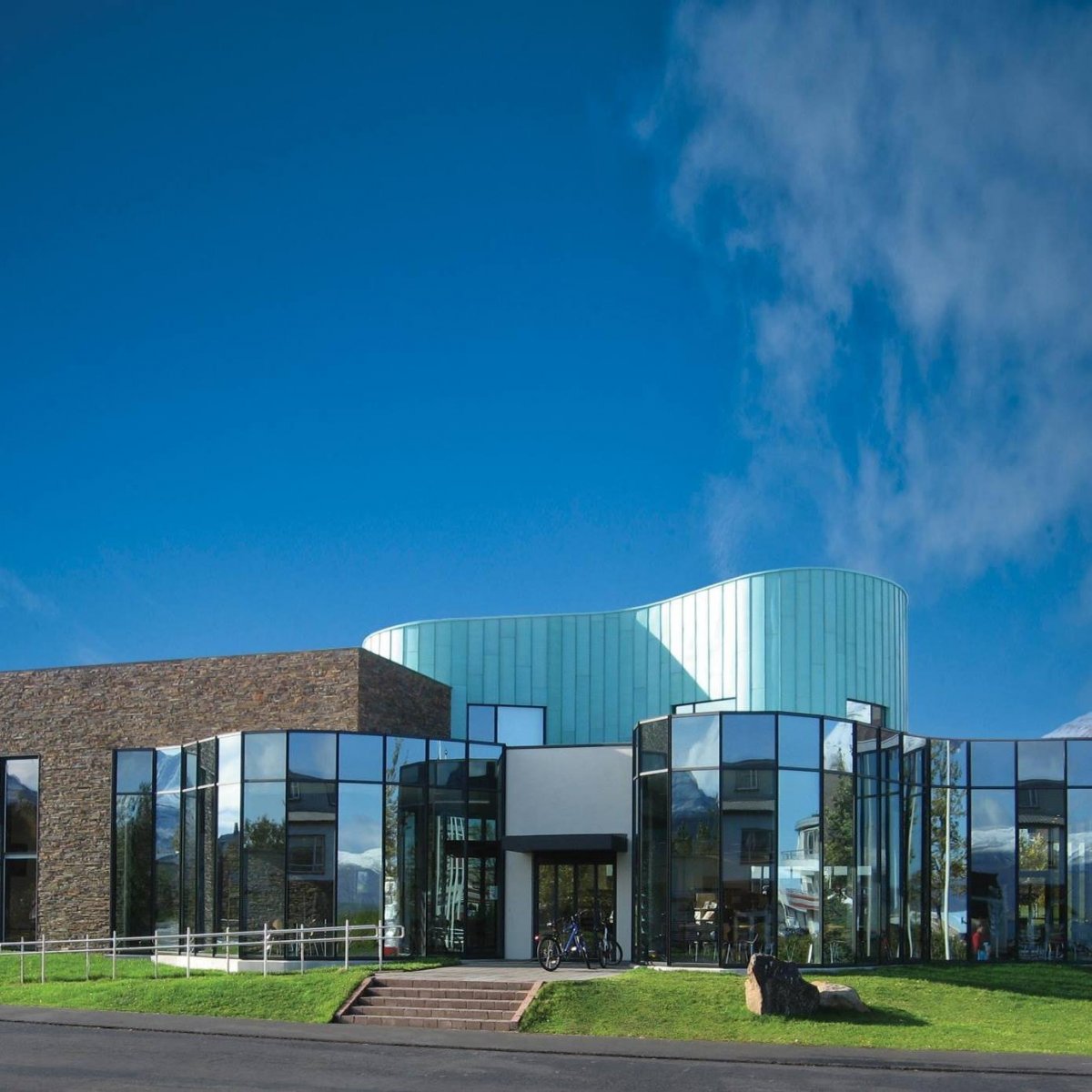 Lokað í Bergi á meðan hertar takmarkanir eru í gildi