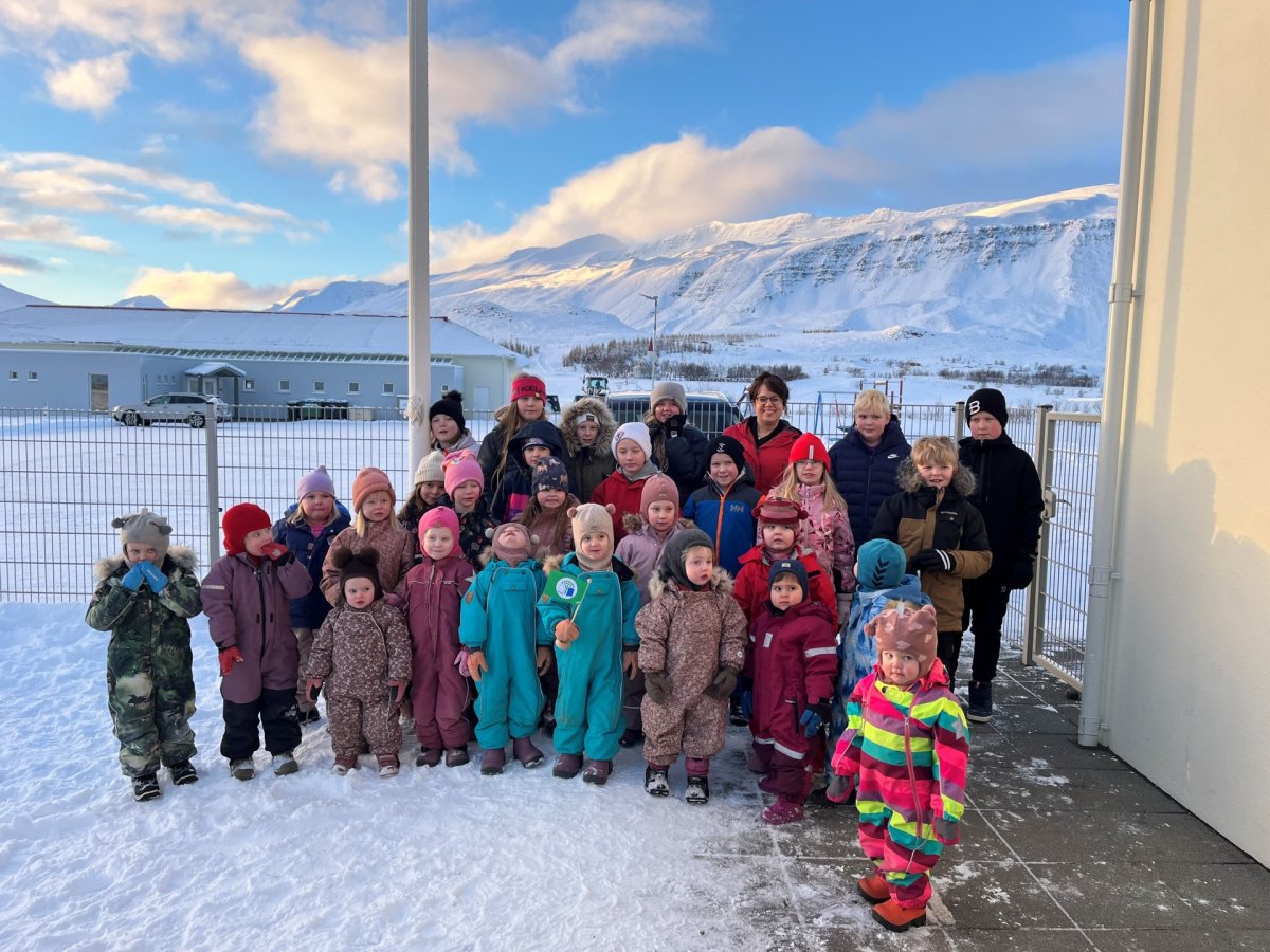 Nemendur Árskógarskóla-Kötlukots tóku á móti Grænfánanum í 7. sinn í vikunni. Þau fengu mikið hrós f…