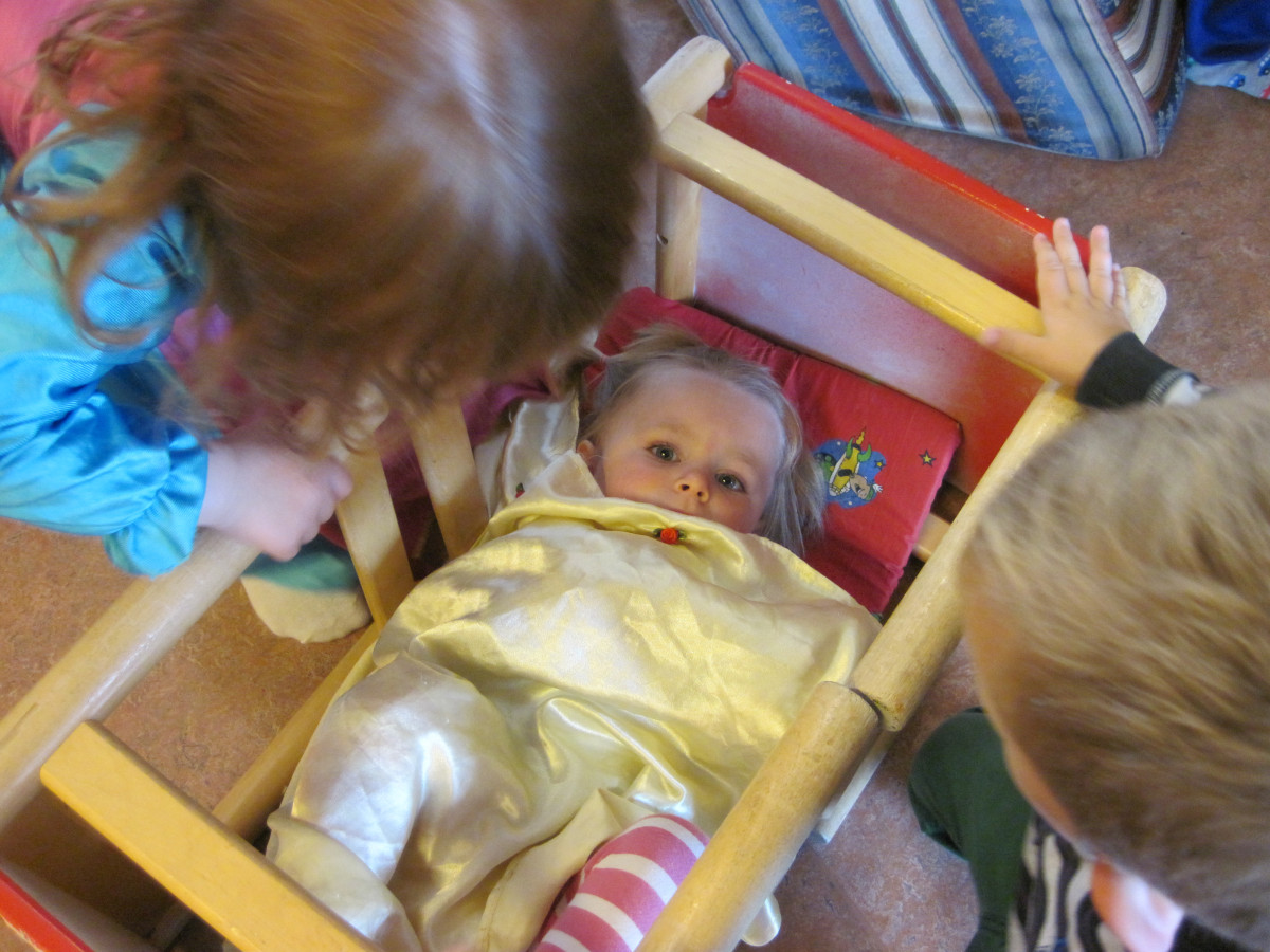 Skólastarfið hafið og aðlögun að ljúka