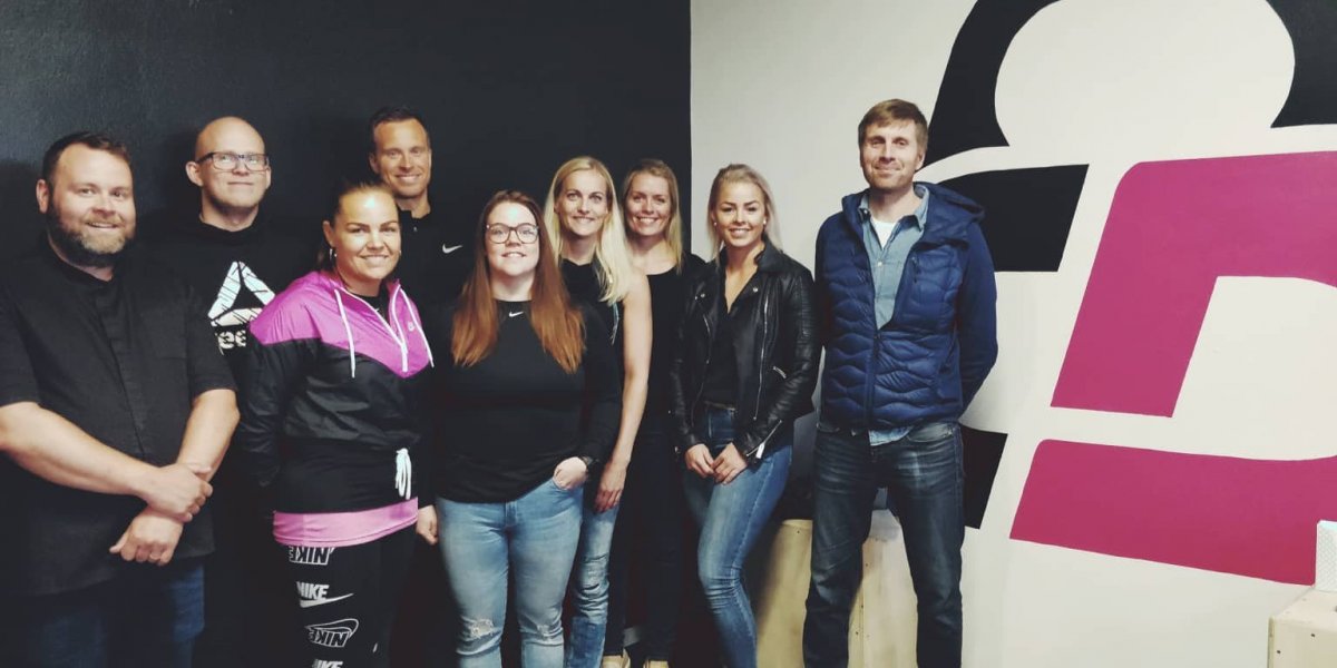 F.v. Helgi, Magnús, Íris, Kristinn Ingi, Fjóla, Heiðrún, Lára Bettý, Sólveig og Skafti. Á myndina va…