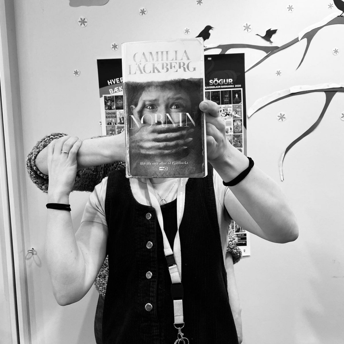 Muna - ekki hendur í andllit