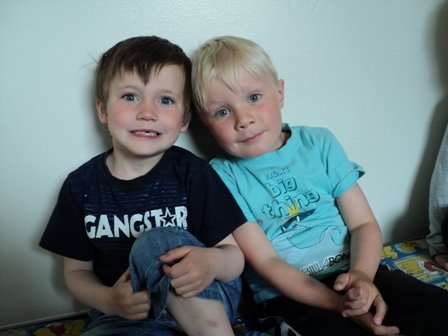 Hjalti Trostan og Torfi Jóhann 5 ára