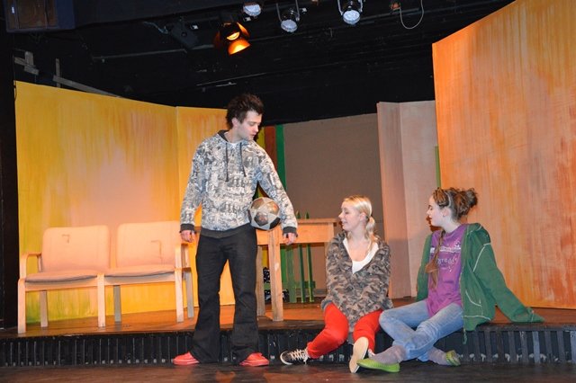 Eyrnalangir og annað fólk - glimrandi sýning hjá Leikfélagi Dalvíkur