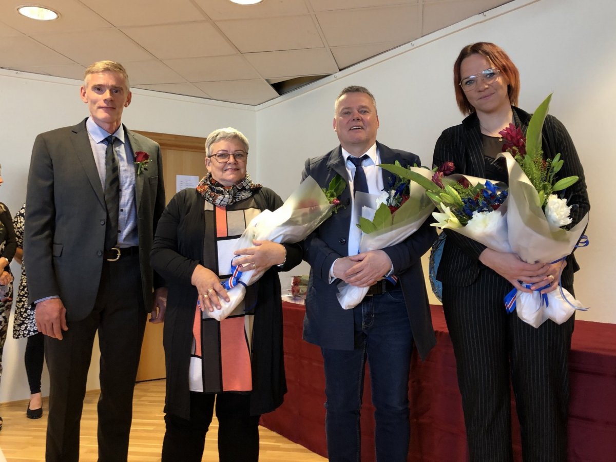 Friðrik Arnarson skólastjóri Dalvíkurskóla, Herborg Harðardóttir, Gísli Bjarnason og Guðríður Sveins…