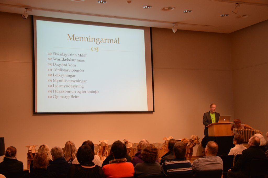 Fjölmenni á málþingi um menningarstefnu