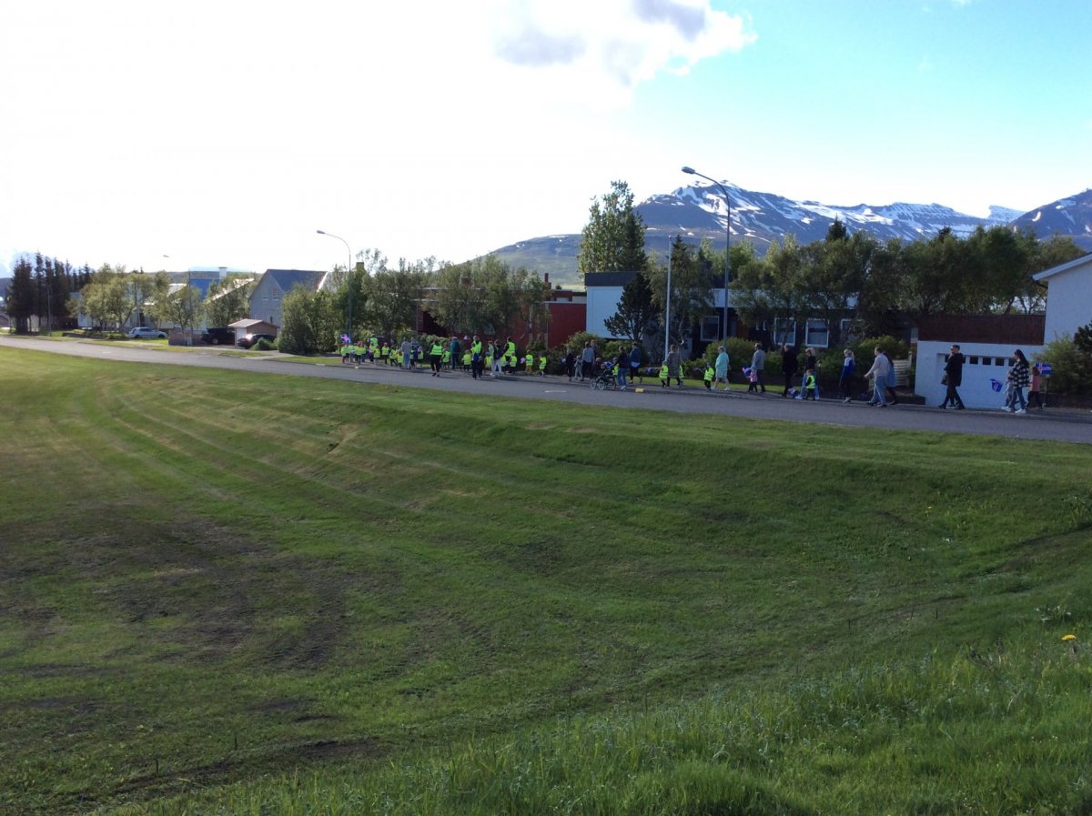 Skrúðganga og sumargleði Krílakots