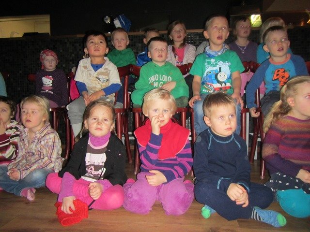 Bíó og pizza hjá Gústa