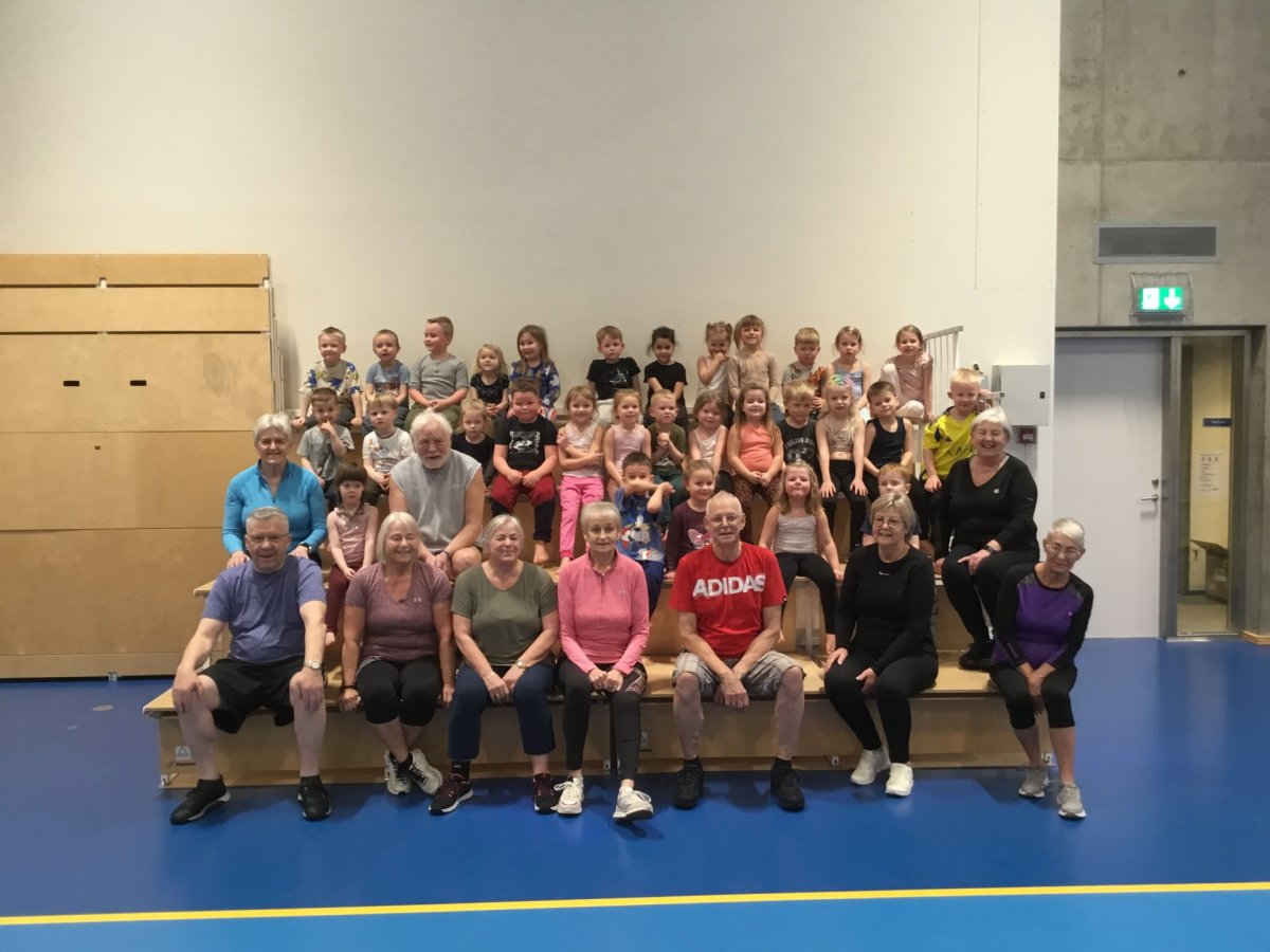 Hólakot og Kátakot í íþróttum