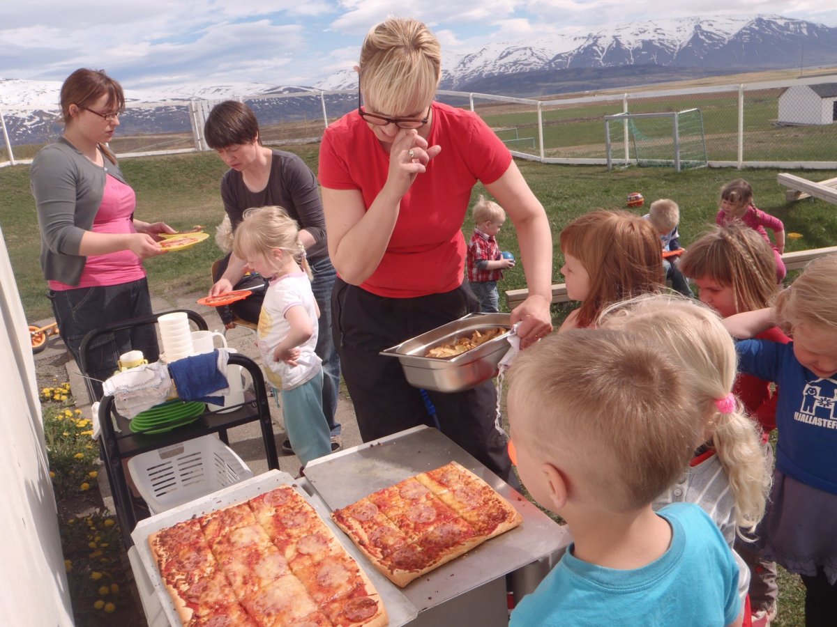Sumarblíða og pizzupartý maí 2012