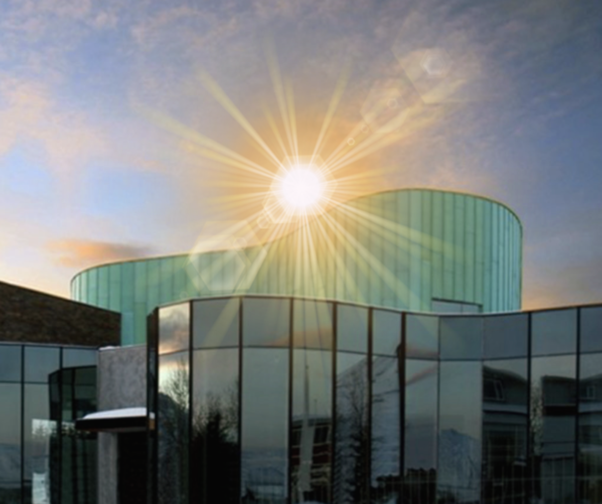 Fögnum hækkandi sól saman í Bergi á fimmtudaginn. Þá verður opið til 20:00 og hægt að spjalla og spi…