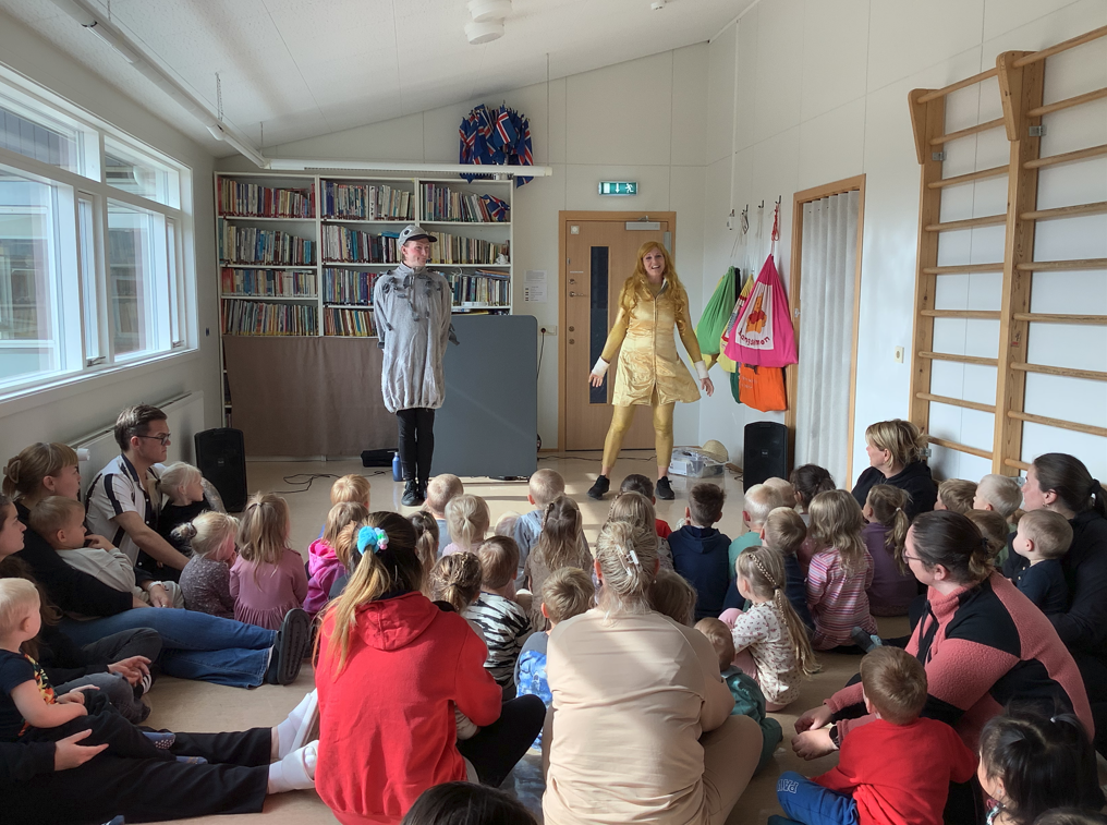 Leikhópurinn Lotta í heimsókn