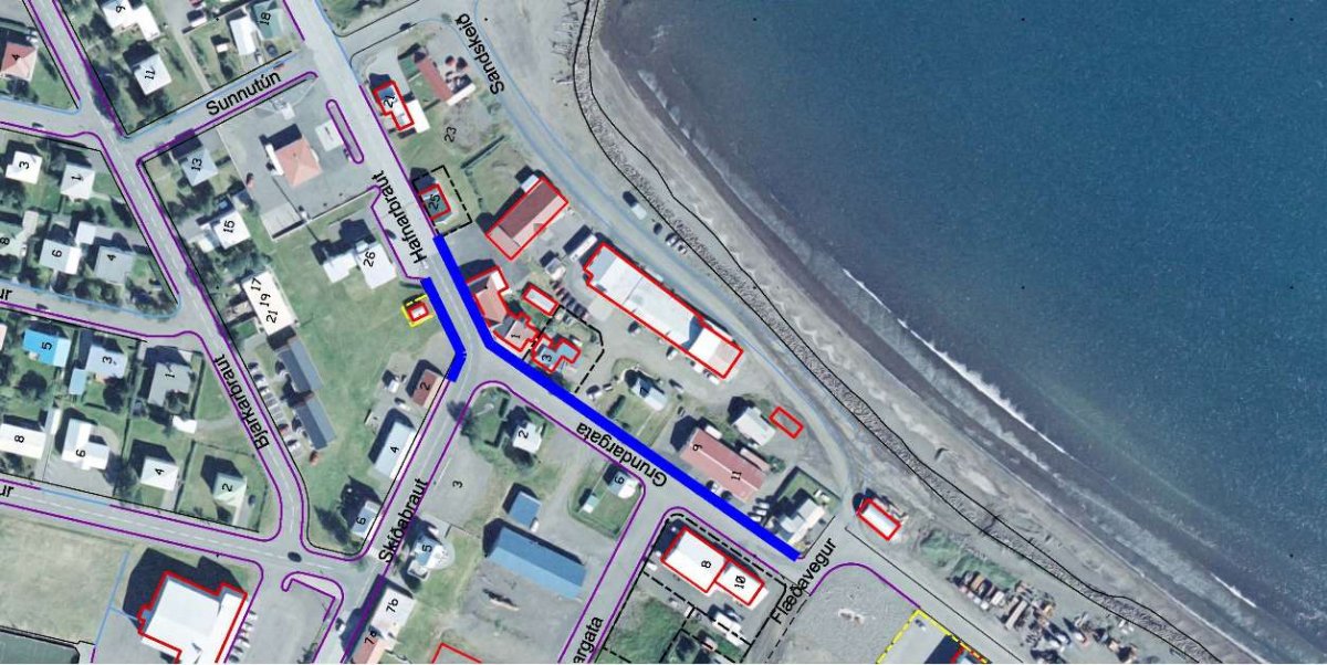 Bifreiðastöður við Grundargötu, Skíðabraut og Hafnarbraut