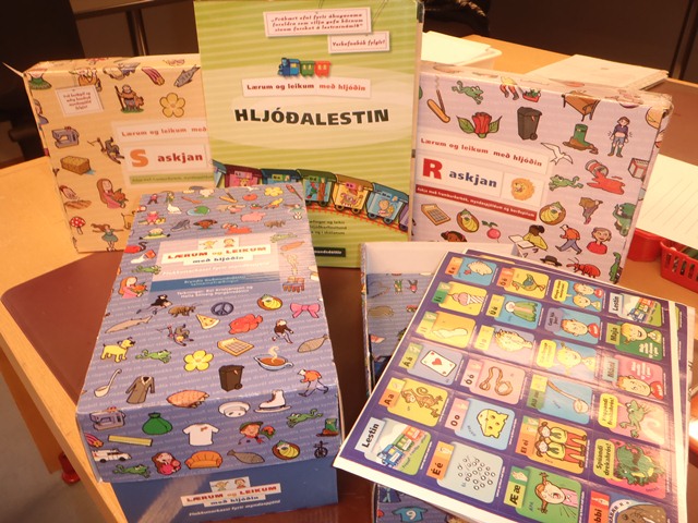 Gjöf frá kvenfélaginu Hvöt