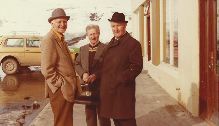 Tryggvi Jónsson (Frystihússtjóri), Ásgeir P. Sigjónsson (kennari) og Egill Júlíusson (útgerðarmaður)…