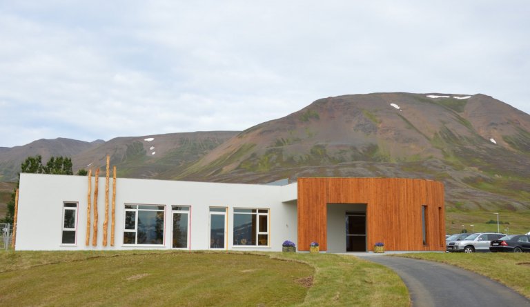 Grænfánanum flaggað á Krílakoti.