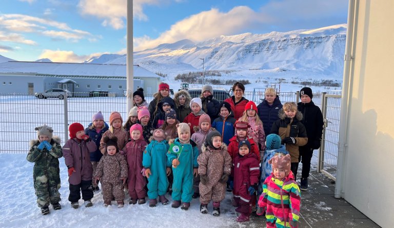 Nemendur Árskógarskóla-Kötlukots tóku á móti Grænfánanum í 7. sinn í vikunni. Þau fengu mikið hrós f…