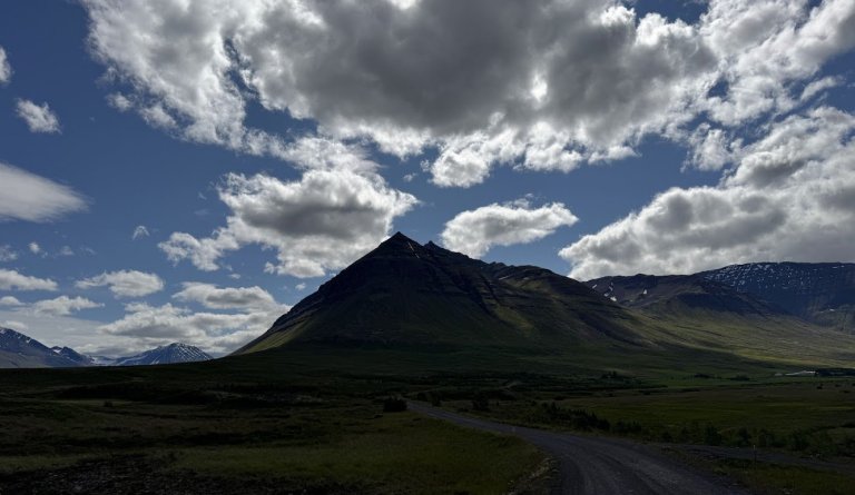 Sjávarstígur 2 Hauganesi Framkvæmdaleyfi fyrir dýpkun borholu með sprengiefni