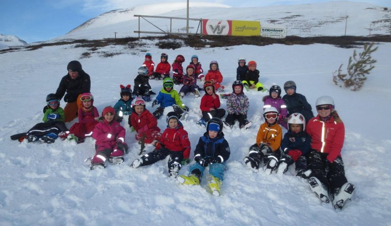 Fyrstu bekkingar fara á skíði í íþróttatímum