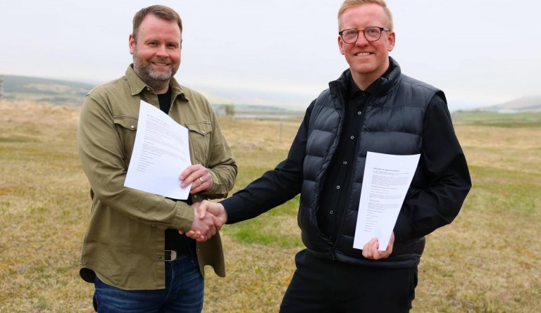 Málefnasamningur D og K lista undirritaður