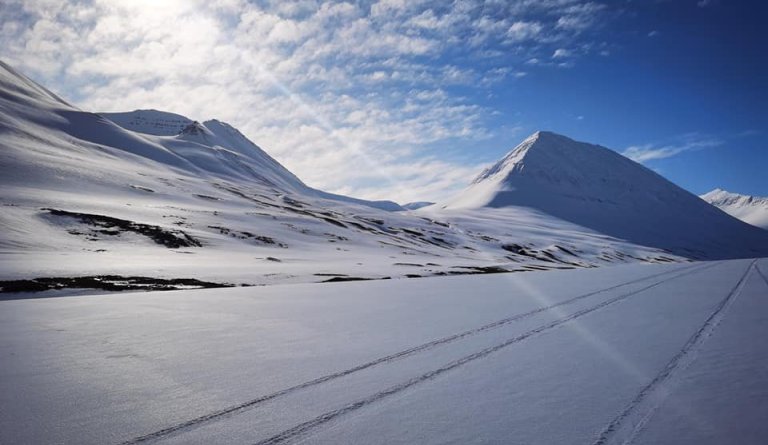 331. fundur sveitarstjórnar