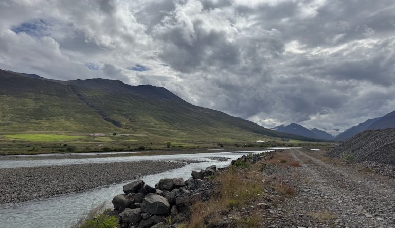Íbúðar- og þjónustusvæði við Kirkjuveg og Karlsrauðatorg