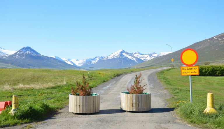 Tilmæli um að virða lokun á malarvegi frá suðurenda Böggvisbrautar