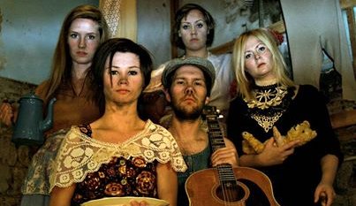 Brother Grass með tónleika í Bergi