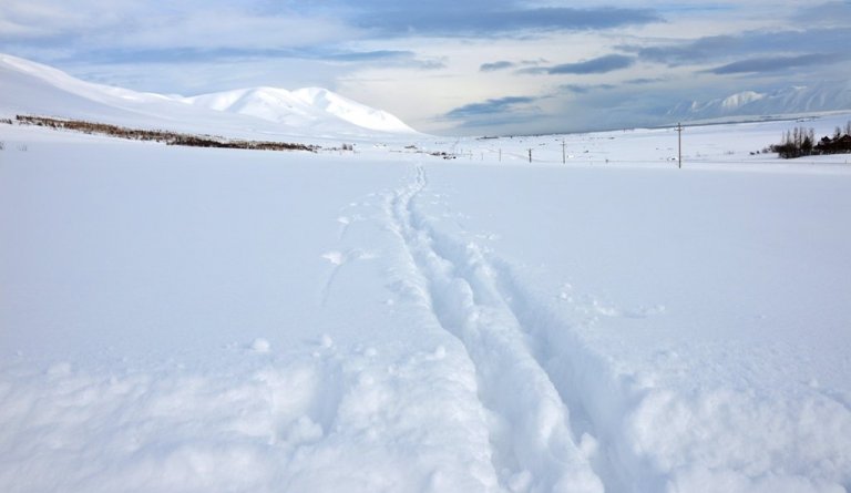 Snjómokstur heldur áfram