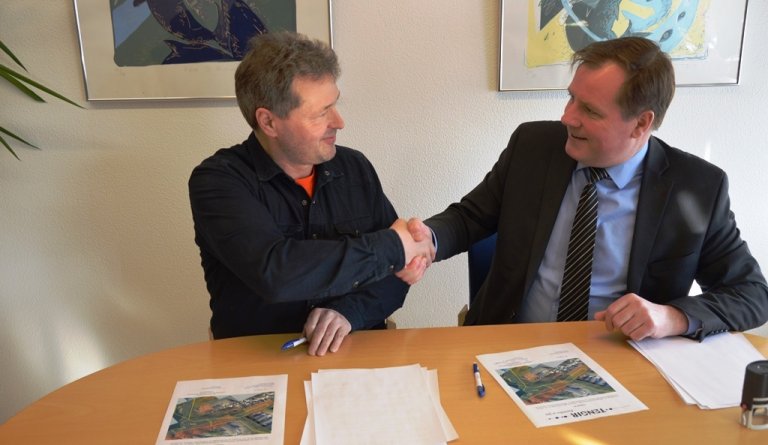 Samningur um lagningu ljósleiðaranets í dreifbýli