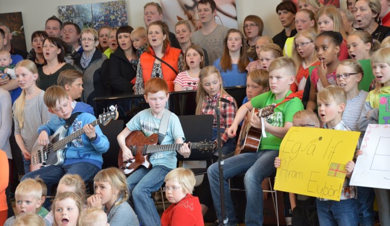 Frábær Eurovision gleði á enda