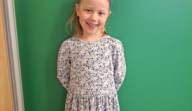 Elena Móey Döggvadóttir 6. ára