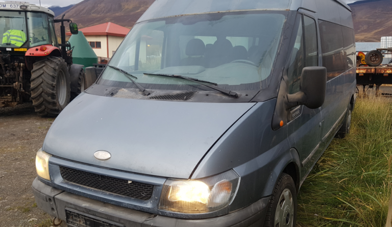 Dalvíkurbyggð auglýsir til sölu Ford Transit 9manna