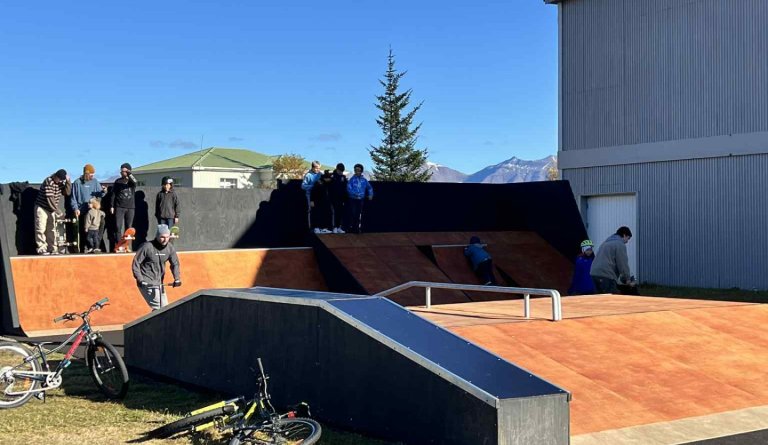 Frístund: Frístundarleiðbeinandi ath. framlengdur umsóknarfrestur.