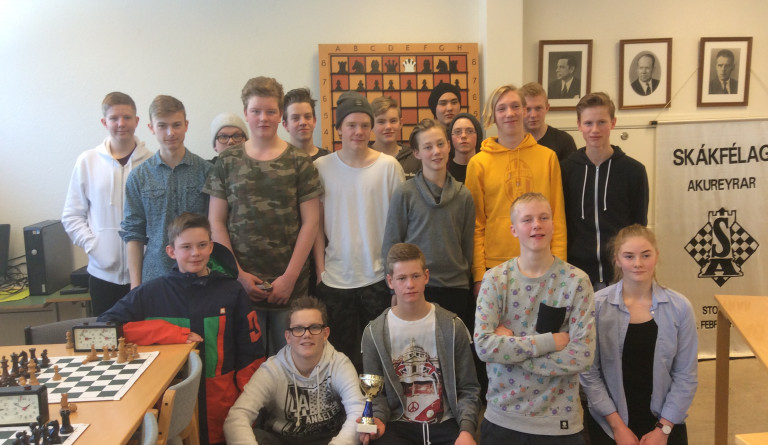 Skáklið skólans vann Grenivíkurskóla