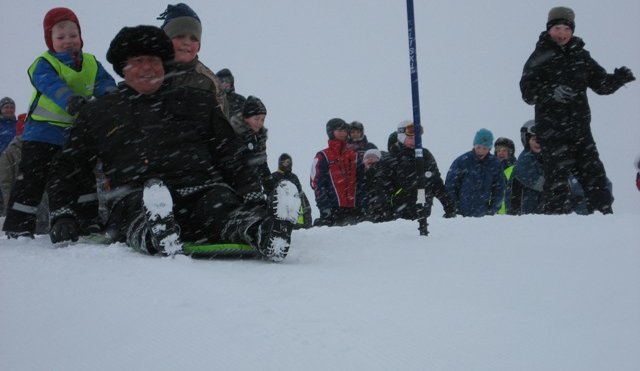 Vetrarleikar haldnir með pompi og prakt